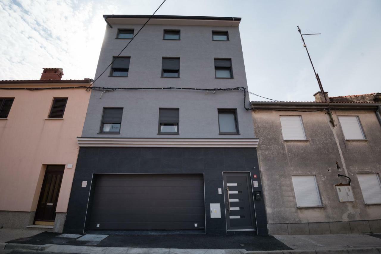 Apartments Dream In Arena 2 Pula Center Free Parking エクステリア 写真