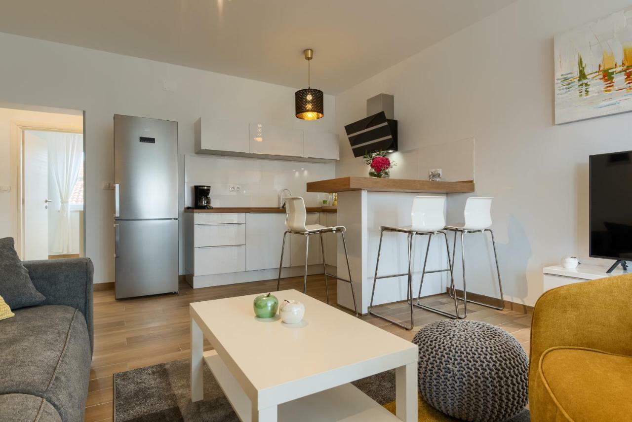 Apartments Dream In Arena 2 Pula Center Free Parking エクステリア 写真