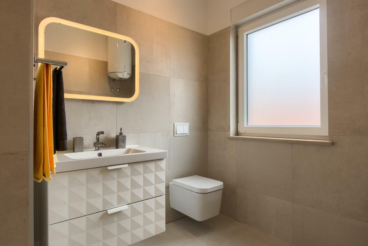 Apartments Dream In Arena 2 Pula Center Free Parking エクステリア 写真
