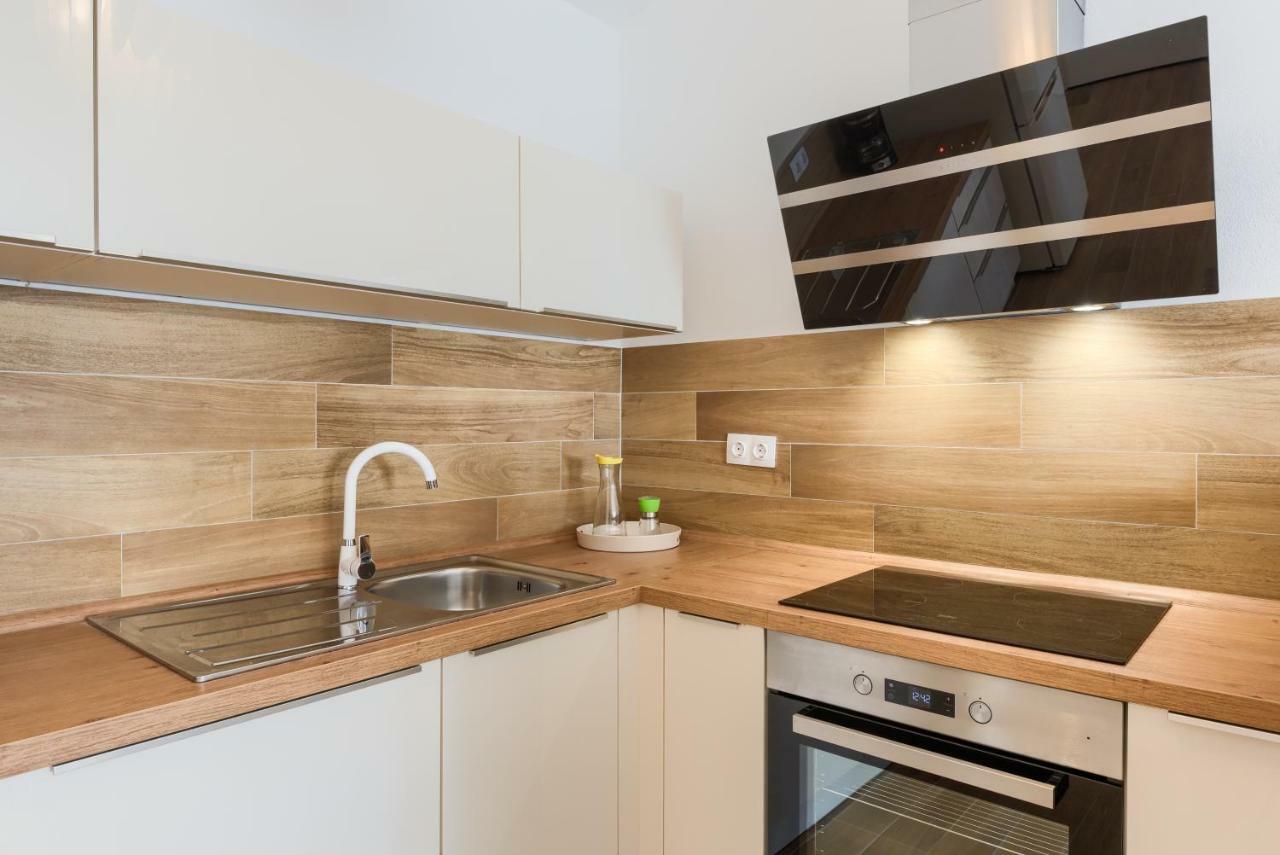 Apartments Dream In Arena 2 Pula Center Free Parking エクステリア 写真